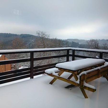 La Cabane D'Helie - Cottage En Pleine Foret - Domaine Du Bonsoy Hastiere-par-dela المظهر الخارجي الصورة
